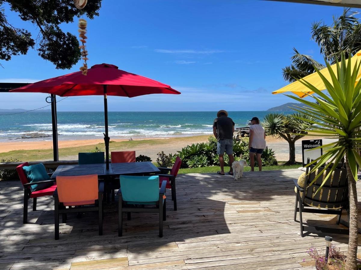 Driftwood Lodge Beachfront, Cable Bay, Northland クーパース・ビーチ エクステリア 写真