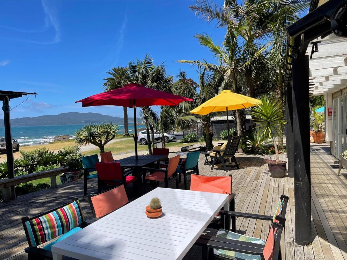 Driftwood Lodge Beachfront, Cable Bay, Northland クーパース・ビーチ エクステリア 写真
