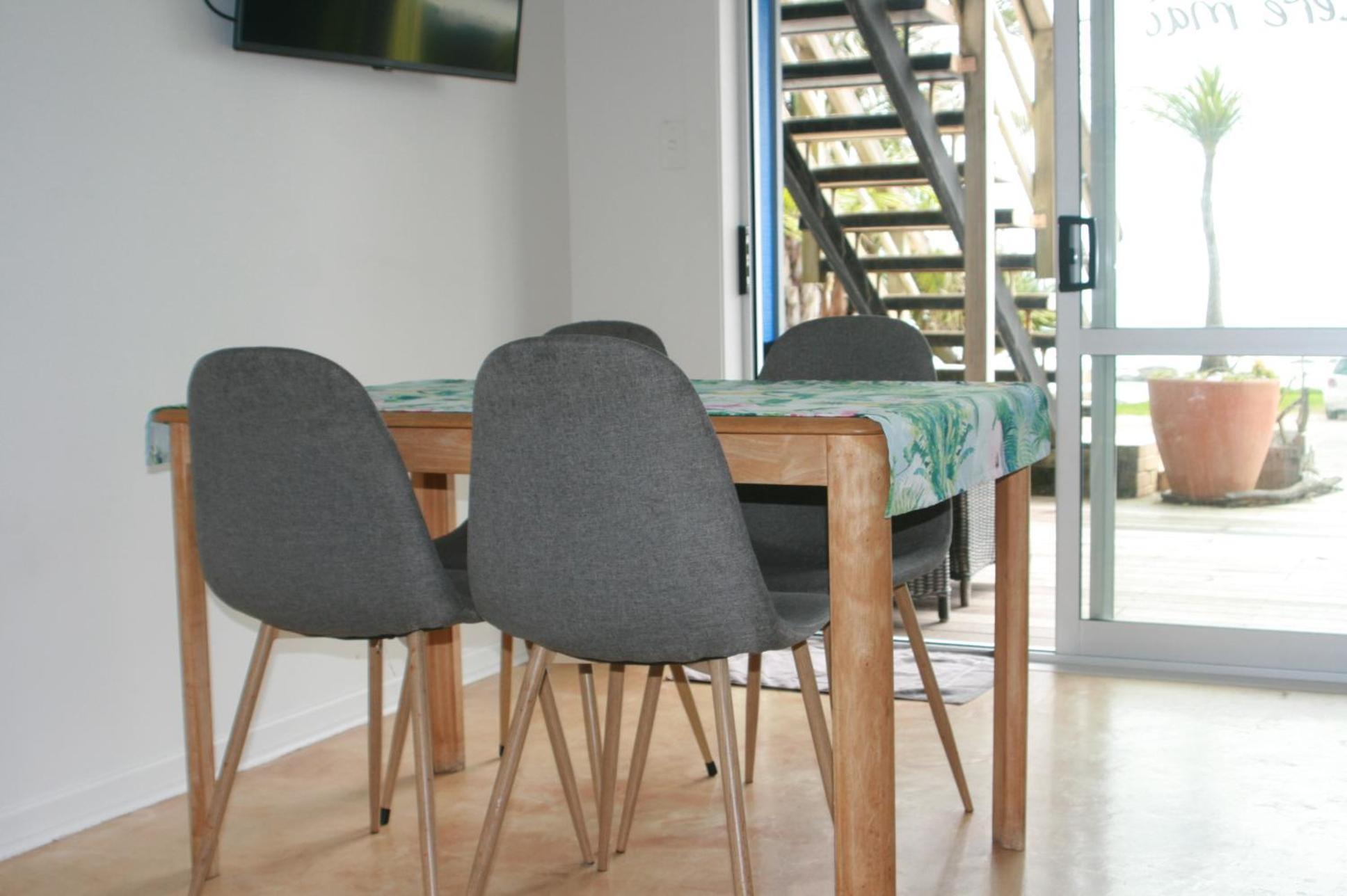 Driftwood Lodge Beachfront, Cable Bay, Northland クーパース・ビーチ エクステリア 写真